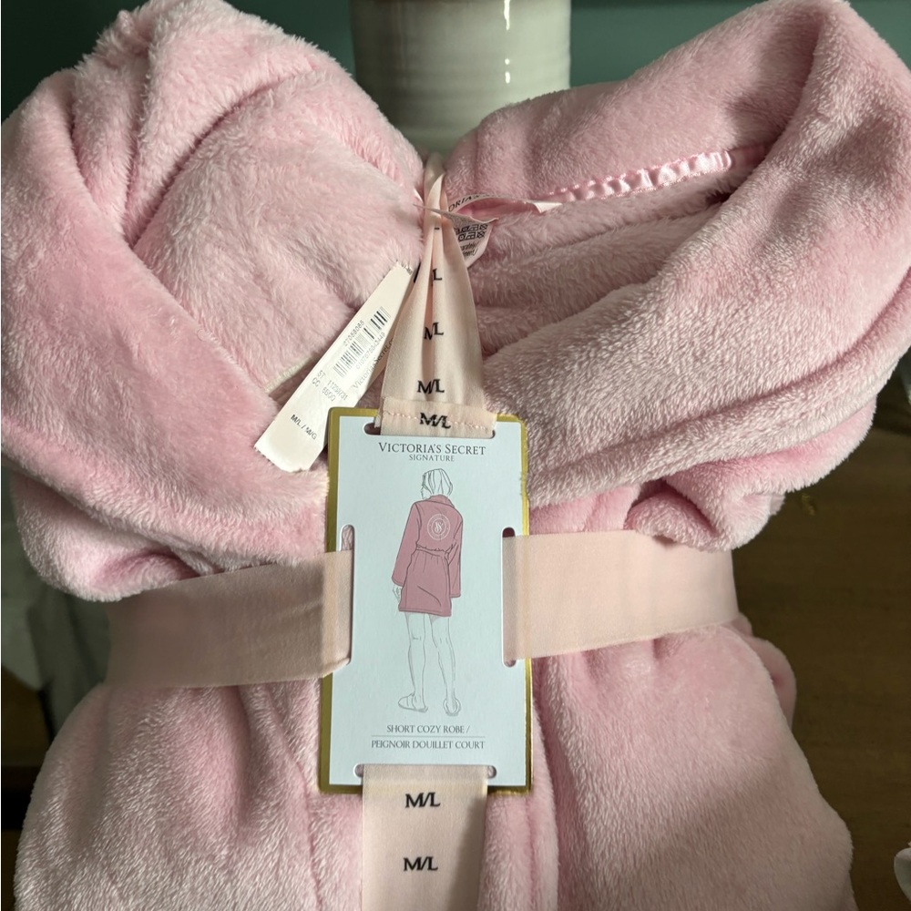 Victoria's Secret Soft Pink Plush Robe
